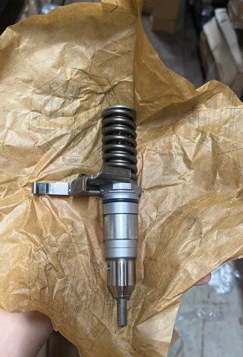 127-8216 - Caterpillar Fuel Injector (CAT)