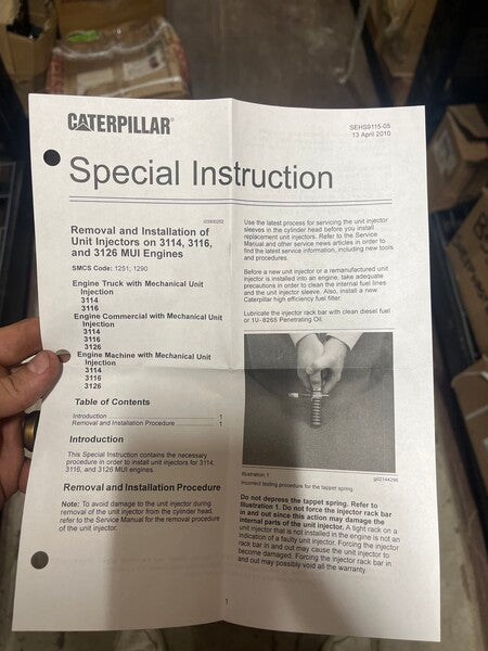 127-8216 - Caterpillar Fuel Injector (CAT)