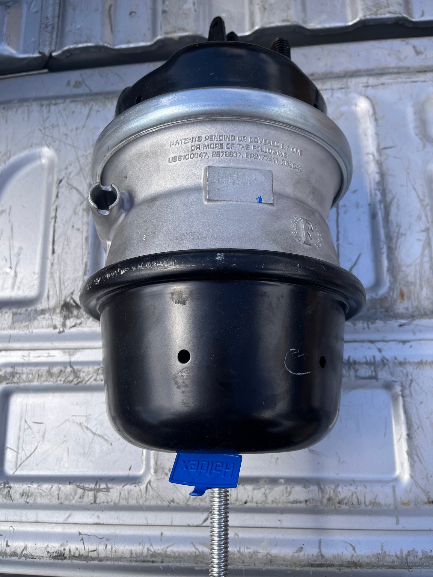 013B25A 2 H111777S - HALDEX S SERIES 3030L BRAKE CHAMBER