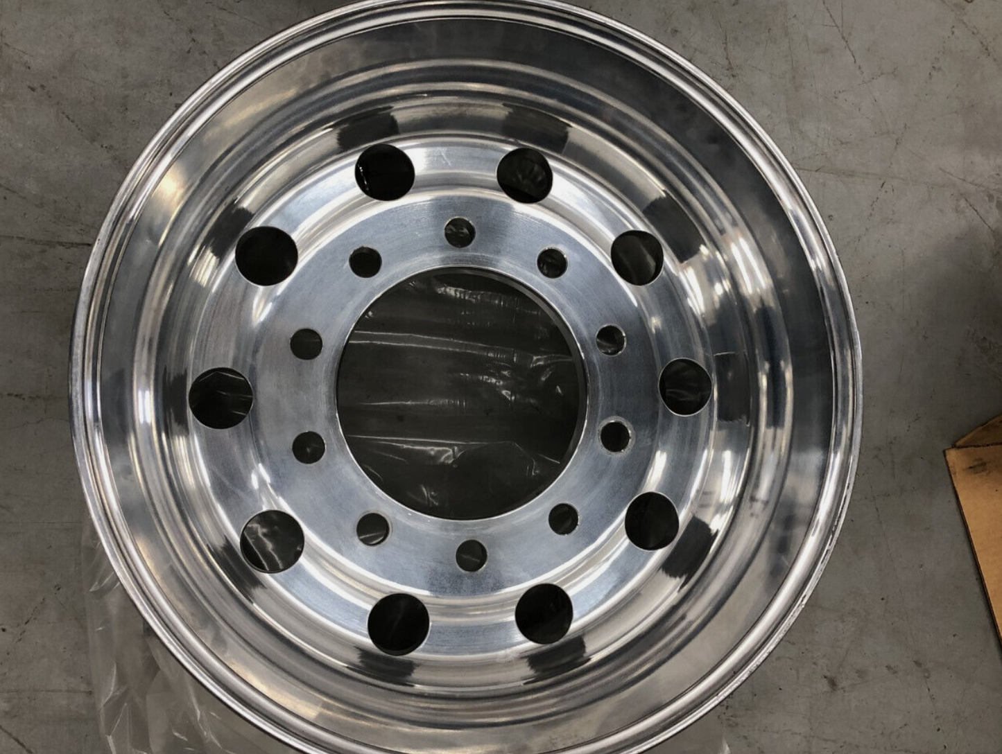 41142 - ACCURIDE ALUMINUM WHEEL