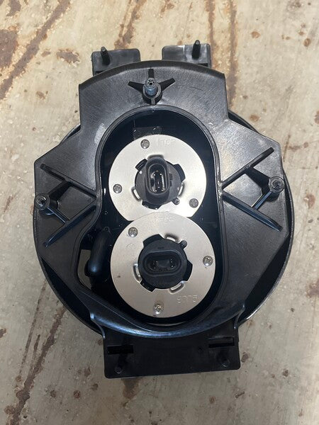 A06-48469-000 - HEADLAMP & HOUSING ASSEMBLY