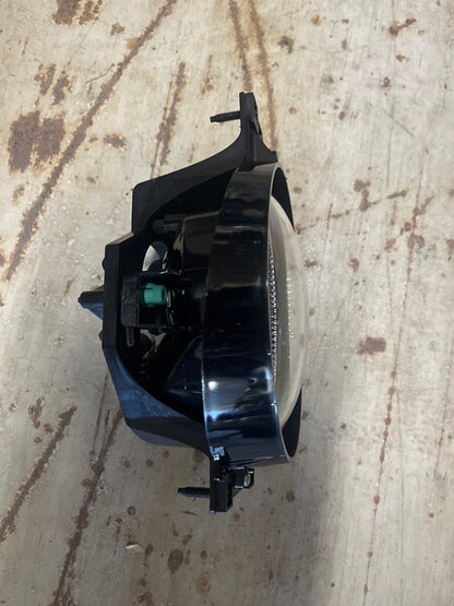 A06-48469-000 - HEADLAMP & HOUSING ASSEMBLY